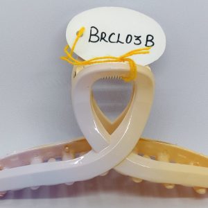 Light yellow infinity clutch
